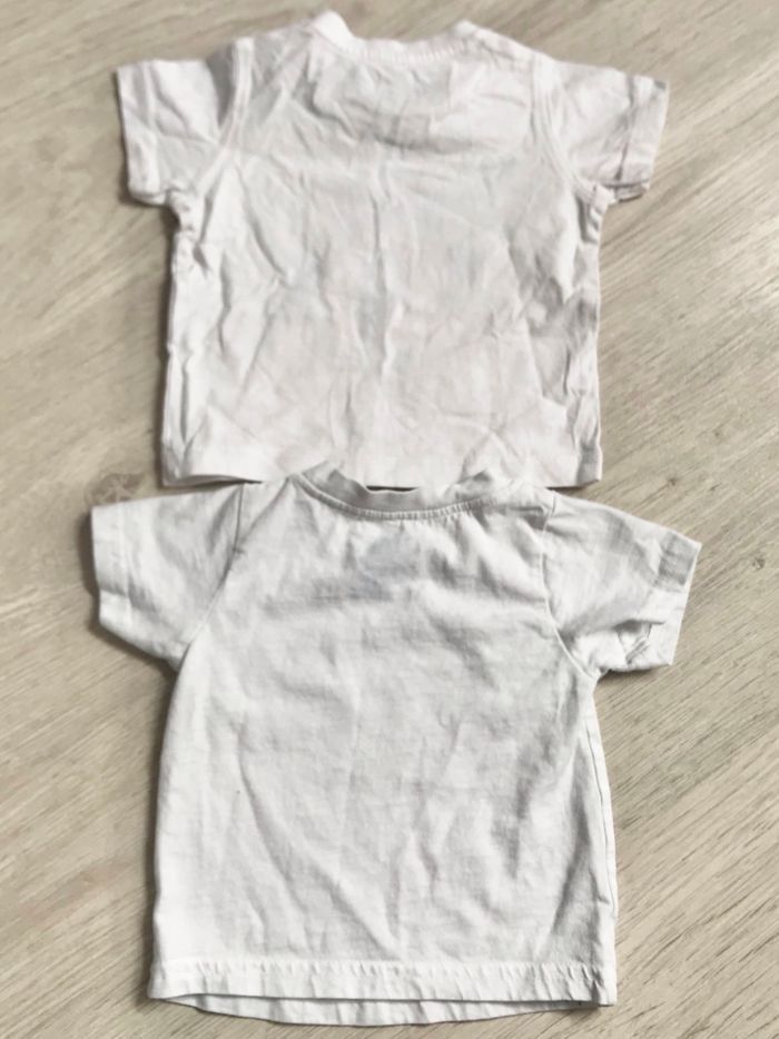 2 t-shirts blancs 3mois (TAO/Gémo) - photo numéro 2