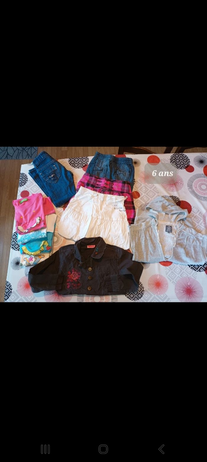 Lot 11 vêtements 👧 taille 6 ans