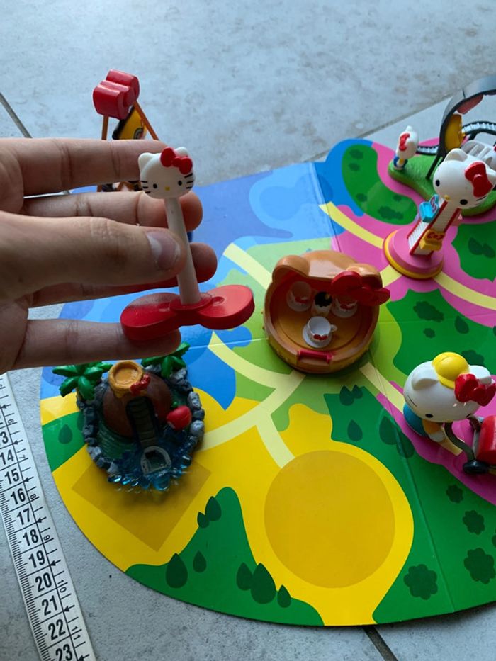 Gros jouet manège hello kitty superbe qualité des detail - photo numéro 10