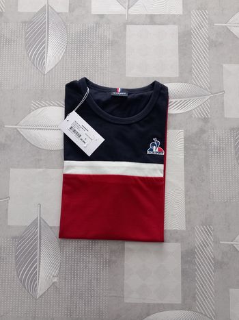 Tee-shirt taille S Le coq sportif neuf avec étiquette 