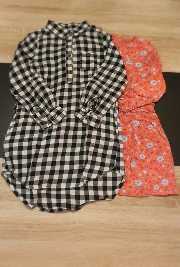 Lot de 2 robes 4 ans