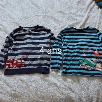 Lot 2 tee-shirts manches longues 4 ans pompiers engins
