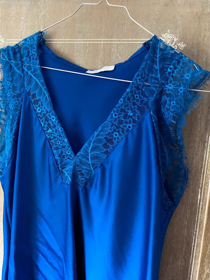 Débardeur satiné bleu dentelle - photo numéro 2