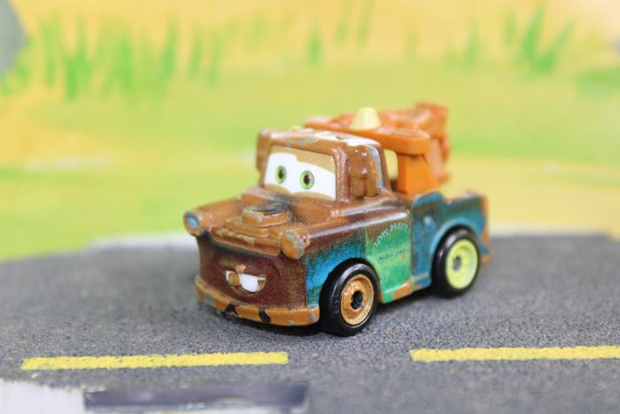 Disney Pixar cars mini racer Martin