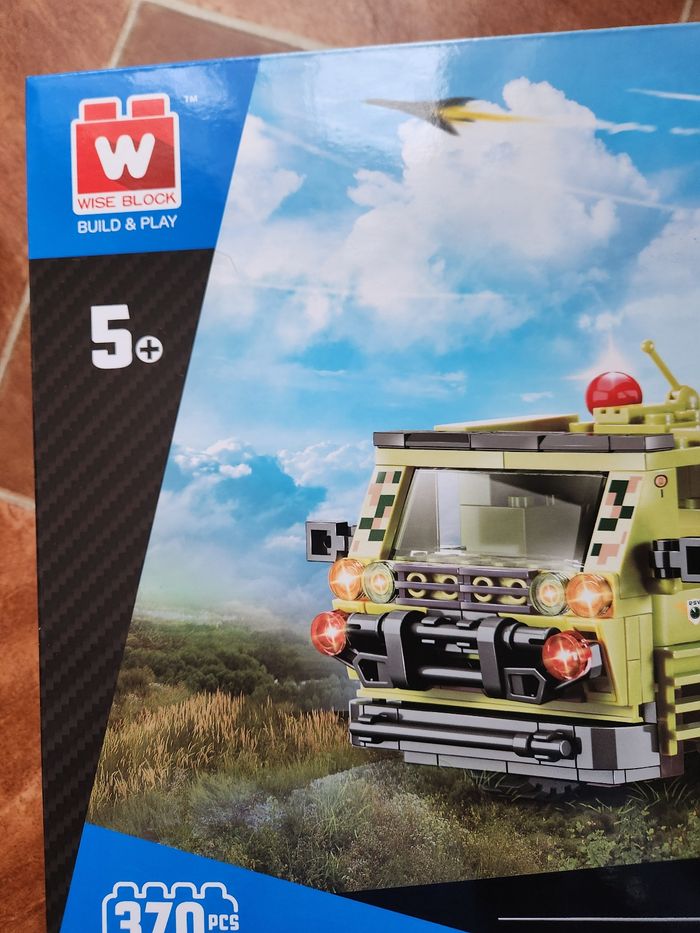 Boîte lego neuf voiture radar