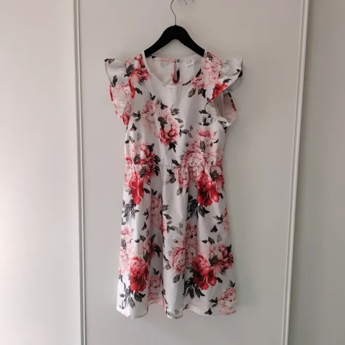 Lot de 12 robes été 10 ans - photo numéro 8