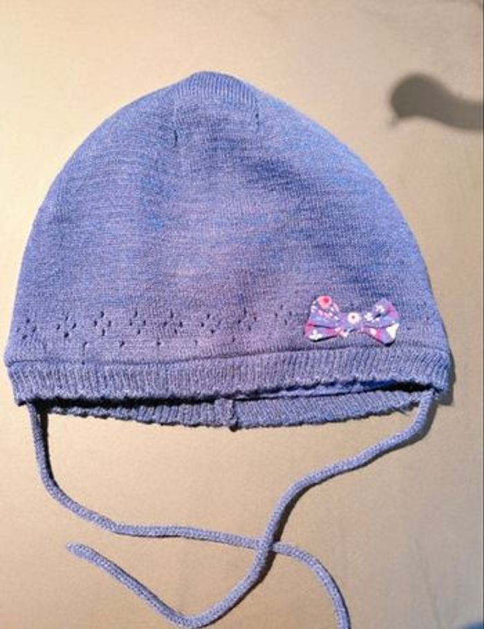 Lots 2 bonnets fourré  4 ans - photo numéro 2