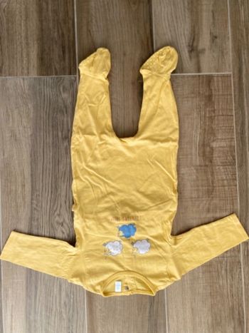 12 mois. Pyjama jaune
