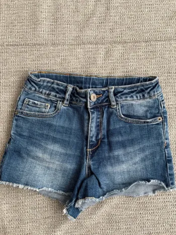 Short jean délavé