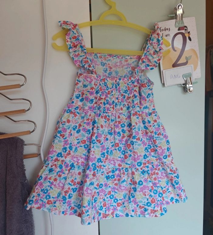 Robe légère 2 ans - photo numéro 3