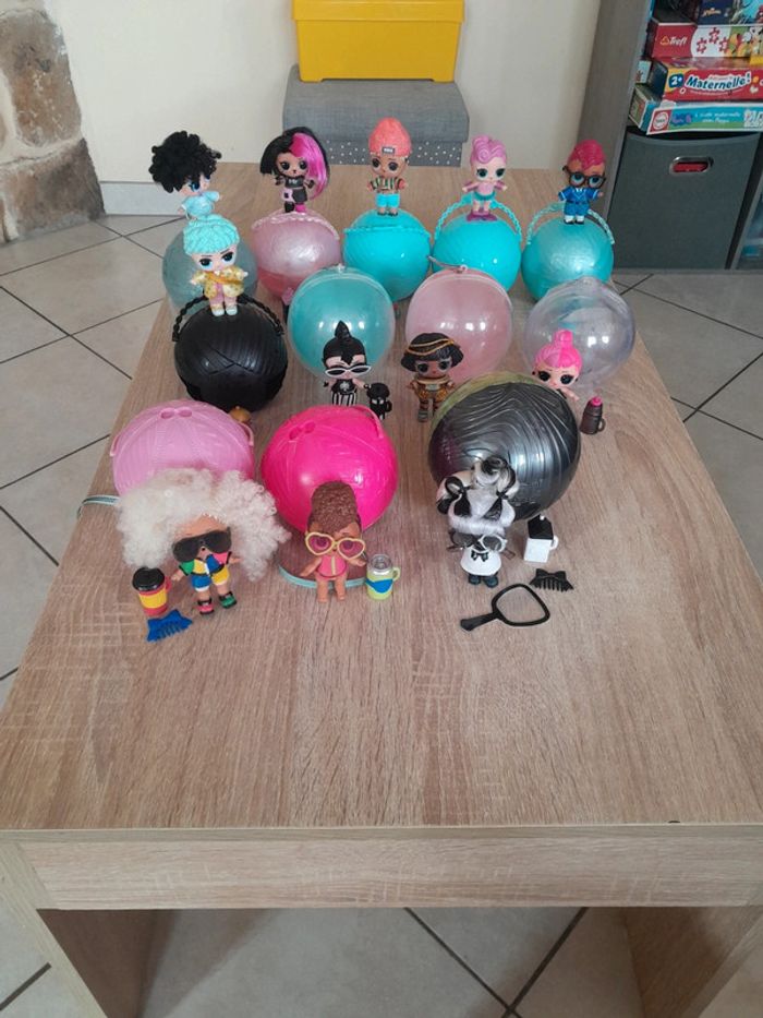 Lot de 12 poupées LOL