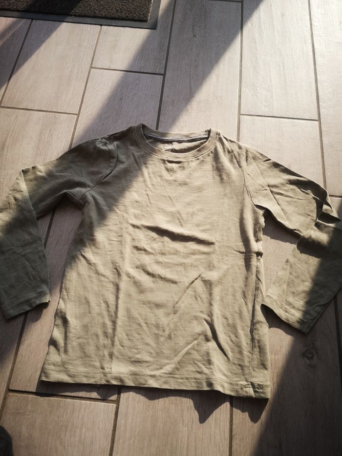 Tee shirt kiabi 6 ans