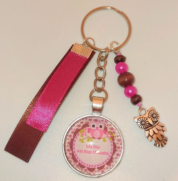 Cadeau ma fille,porte clé message bijoux de sac " ma fille est trop chouette "