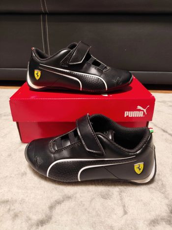 Chaussure basket puma Ferrari neuve taille 25