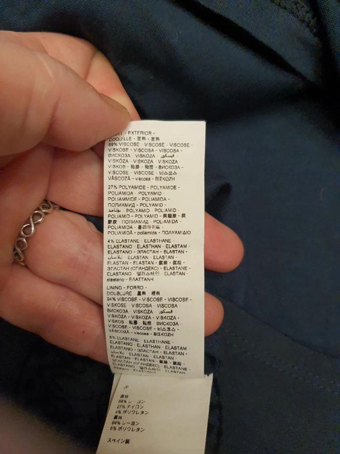 Jolie Robe marine Desigual  taille XXL fr 44 - photo numéro 16