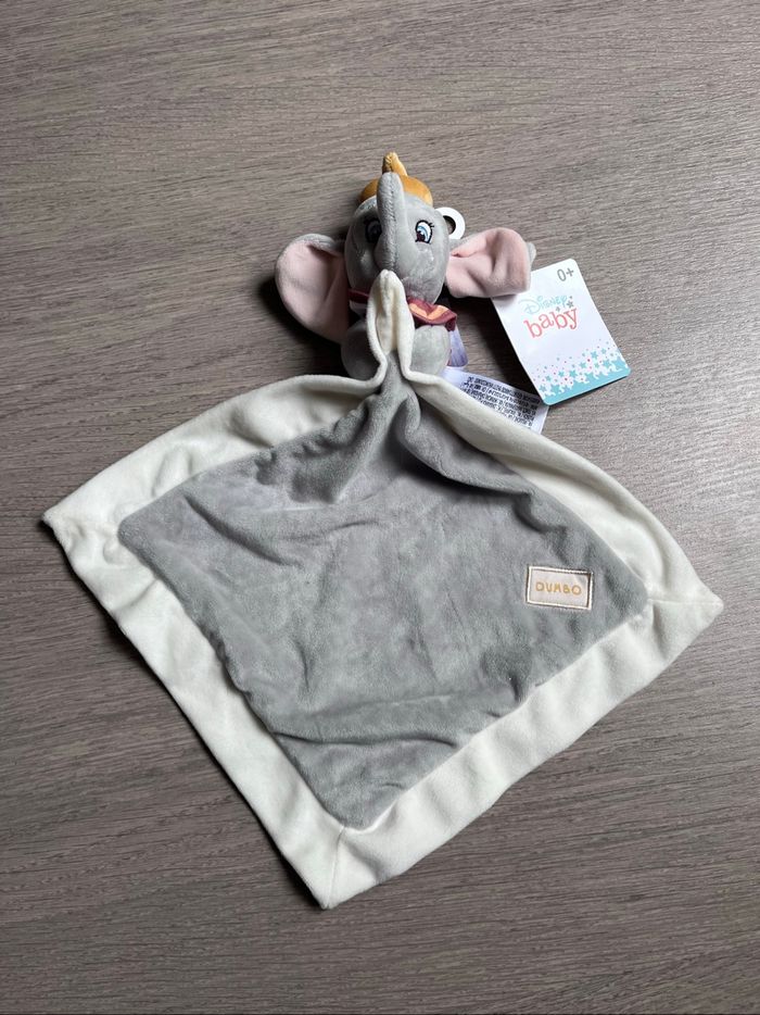 Doudou Dumbo gris neuf avec étiquette
