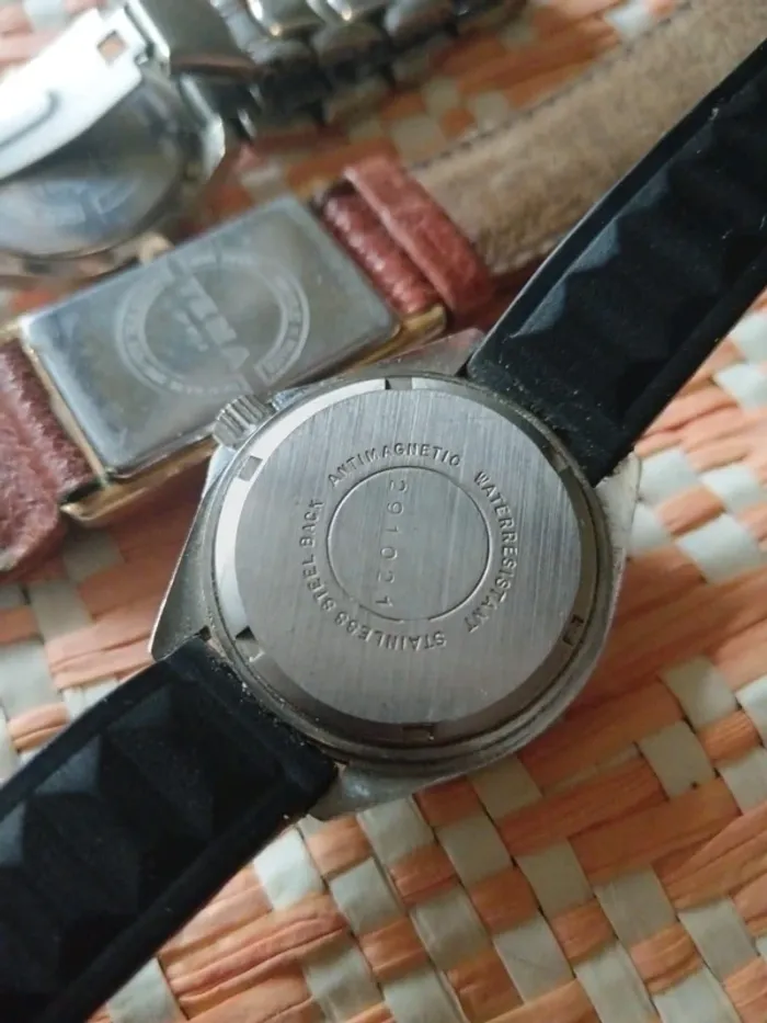 Lot montres Yema - photo numéro 11