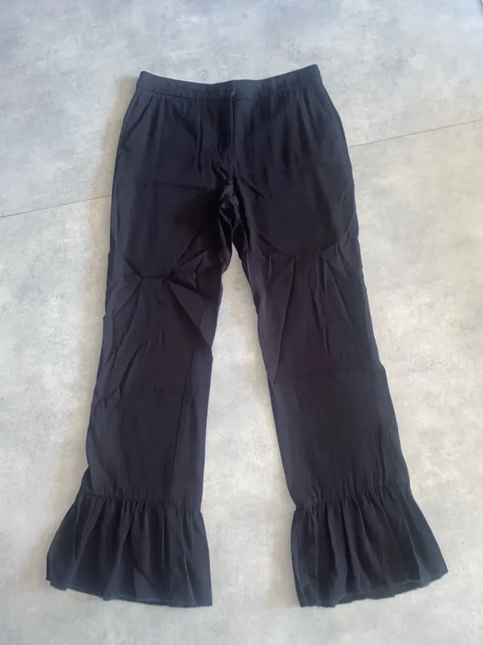 Pantalon volanté dans le bas des jambes - photo numéro 5