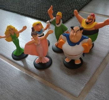 Lot 6 figurines Astérix et Obélix