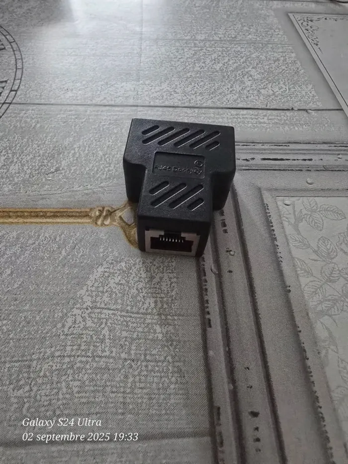 Adaptateur répartiteur RJ45 1 à 2 voies - photo numéro 2