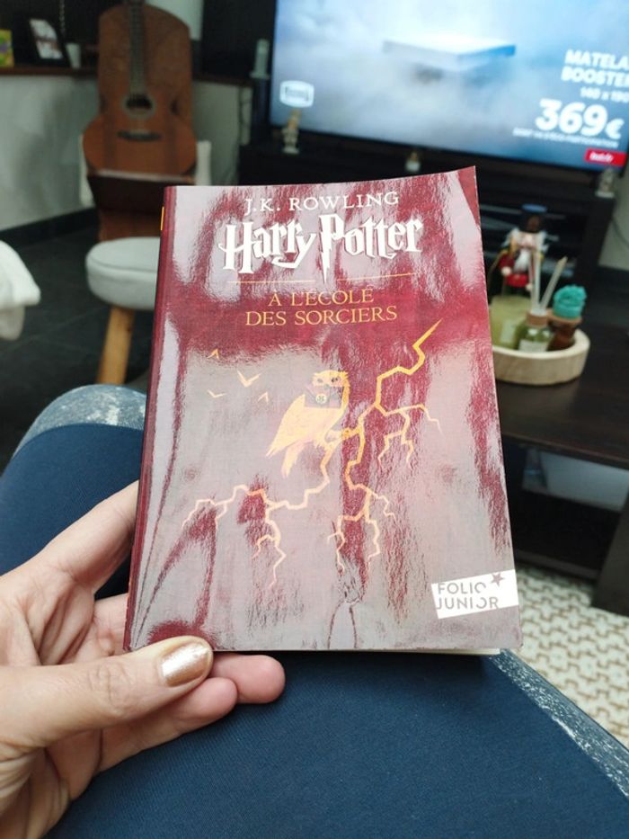 Livre Harry Potter a l école des sorciers