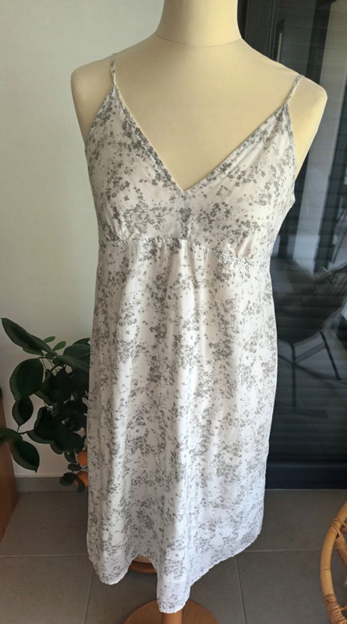Robe à bretelles imprimé petites fleurs