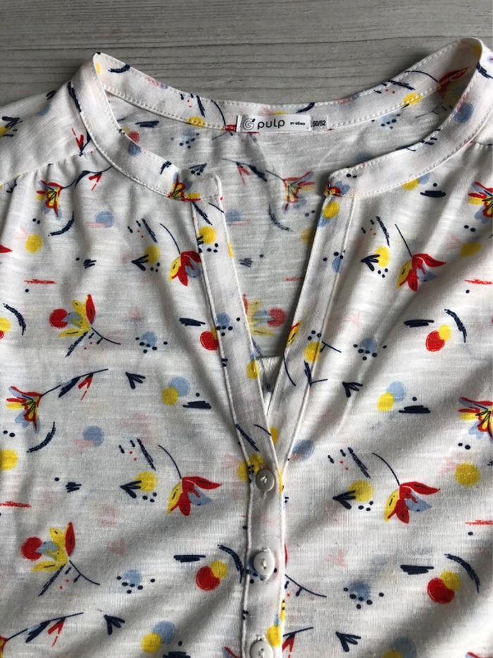AN37- Blouse légère impression sur fond blanc T 50/52 portée 1 fois - photo numéro 6