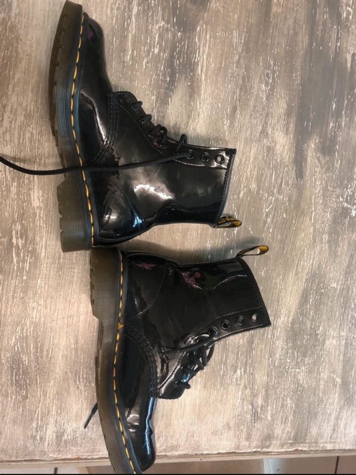 Dr. Martens noire en 36 - photo numéro 3