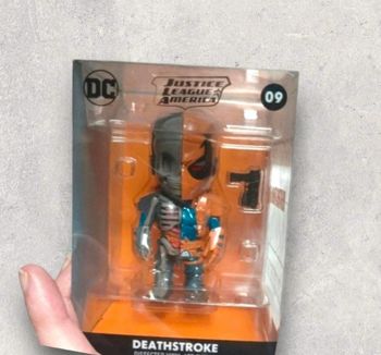 Figurine Deathstroke – Justice League America – DC Comics (NEUVE)