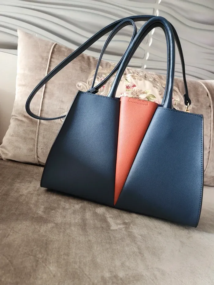 Sac à main – Bicolore bleu marine et brique ted lapidus – Comme neuf - photo numéro 3