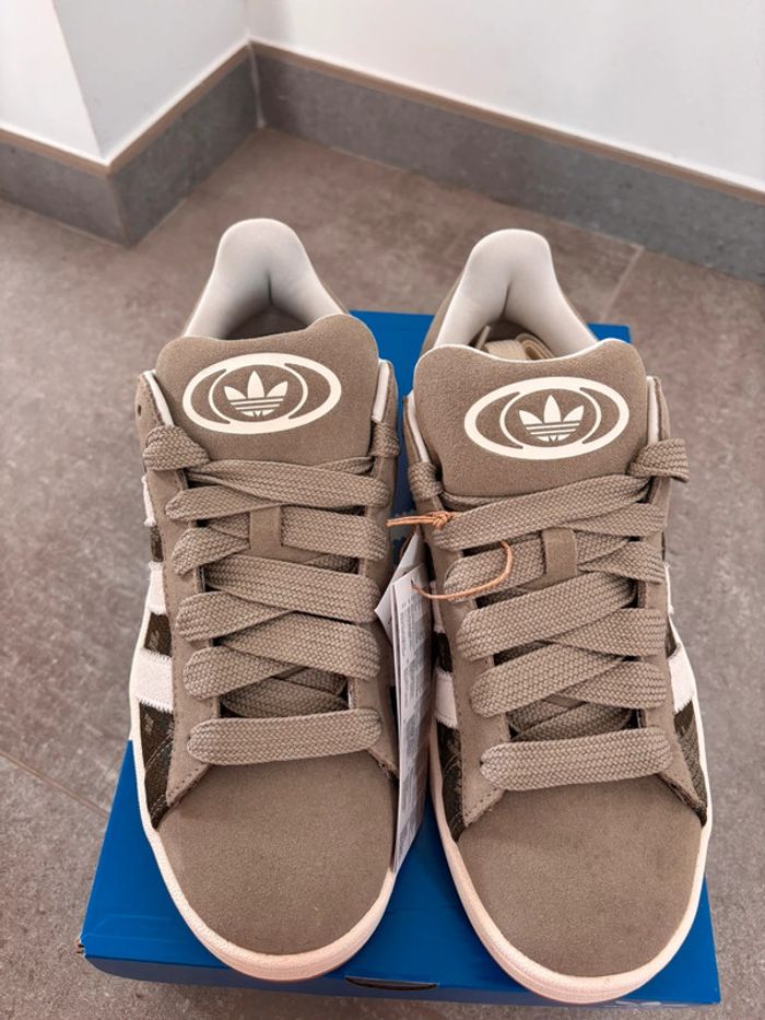 Baskets Adidas Campus 00s Taille 44 - photo numéro 6