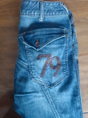 Jeans bershka slight T:40 31