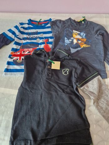 Lot 3 T-shirts manches longues 24 mois