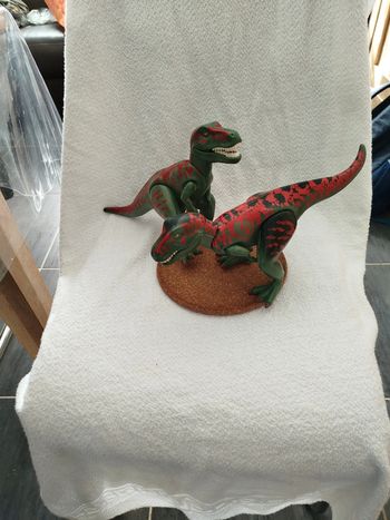 Lot de 2 dinosaures Tyrannosaure T-rex