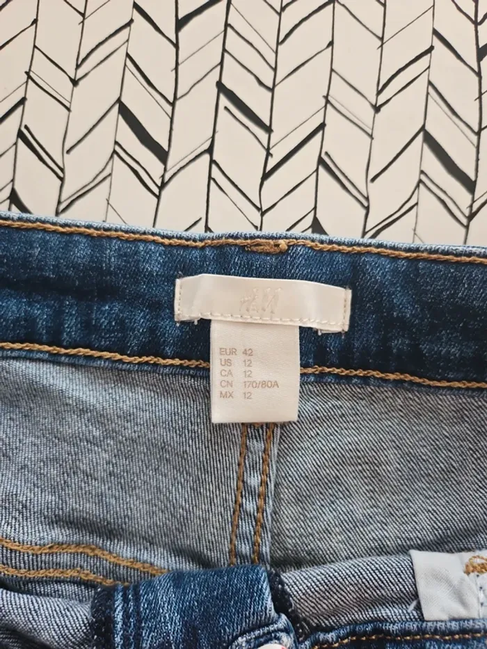 Short marque H&M - photo numéro 3