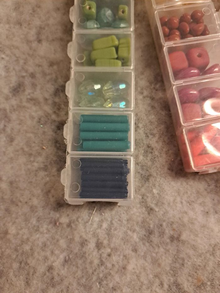 Lot de perles avec boîte - photo numéro 6