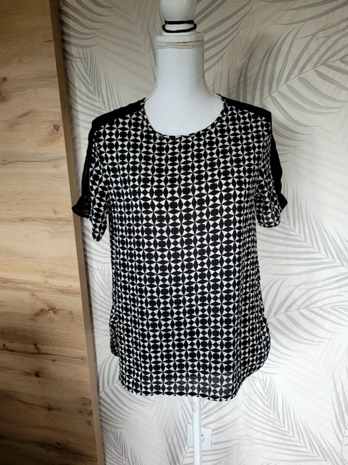 Top femme blouse, taille 38 noir et blanc à motif