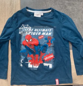 TEE shirt manche longue 6 ans