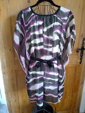 Robe/Tunique blanche, noire et violette neuve Mermaid