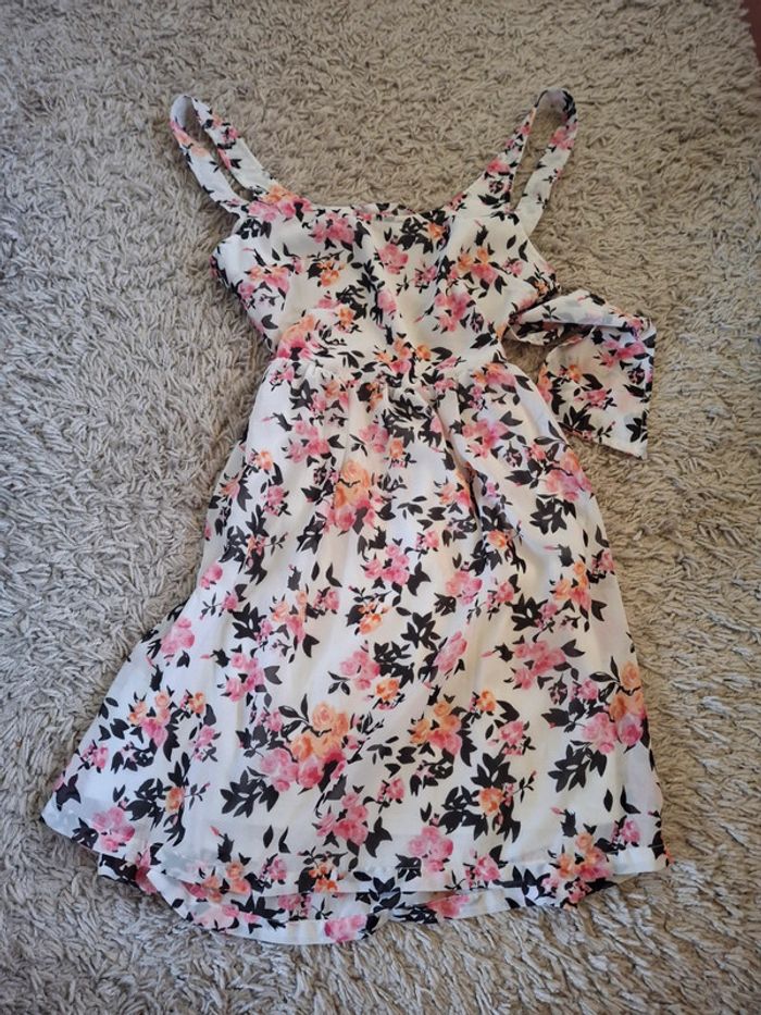 Magnifique robe à fleur femme xs jennyfer