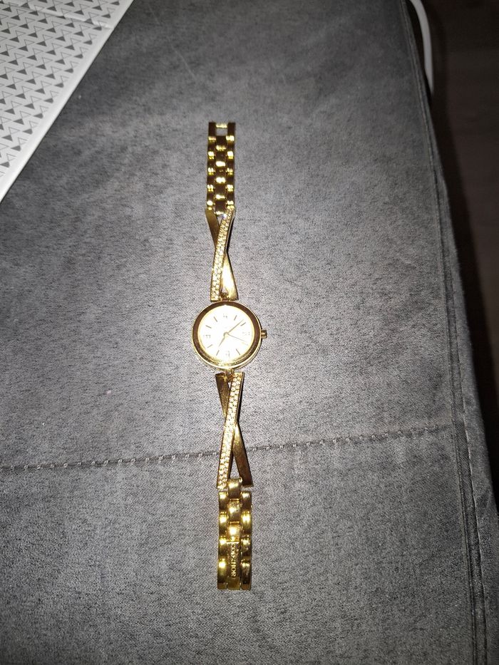 Montre femme - photo numéro 2