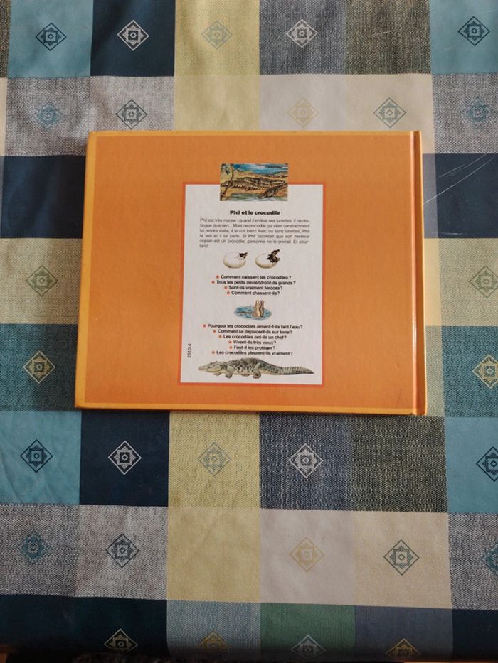 Livre sur le crocodile - photo numéro 2