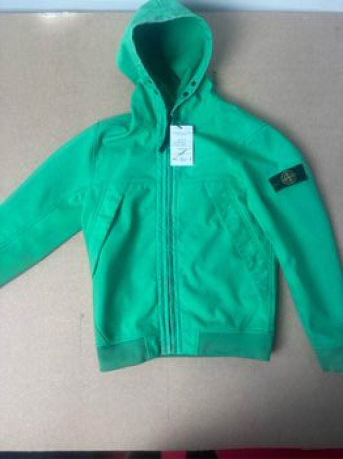 Veste coupe vent Stone Island taille xs