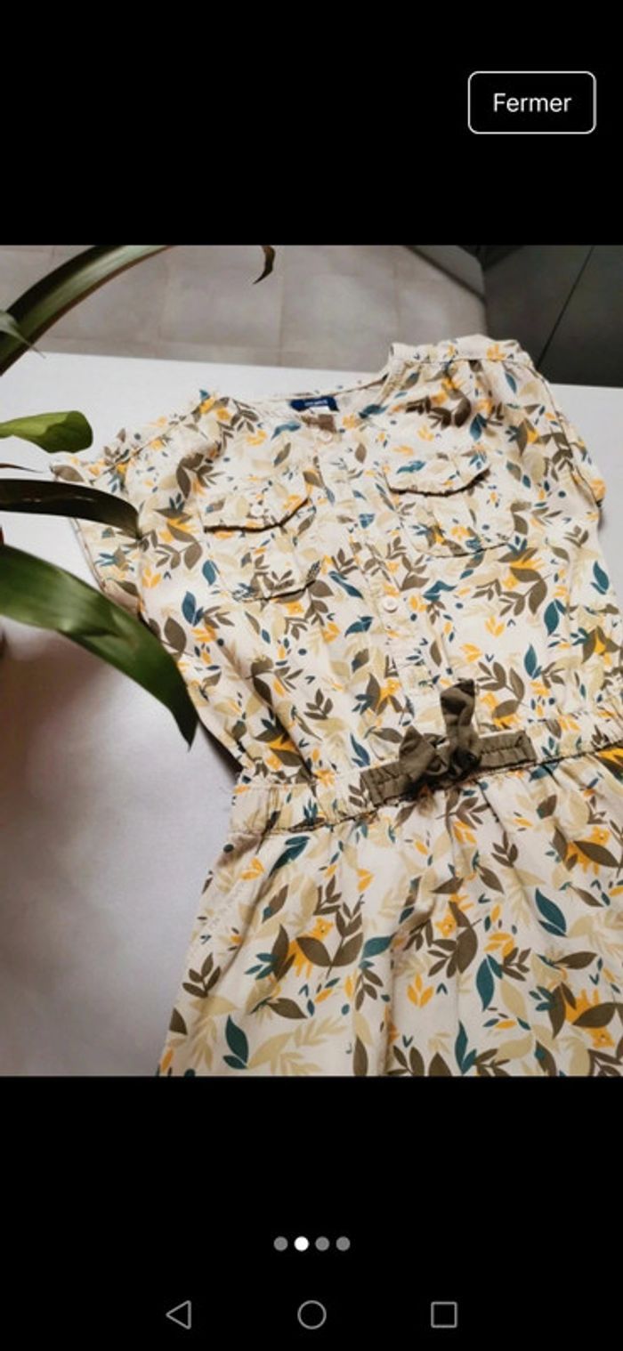 Robe 8 ans et son foulard