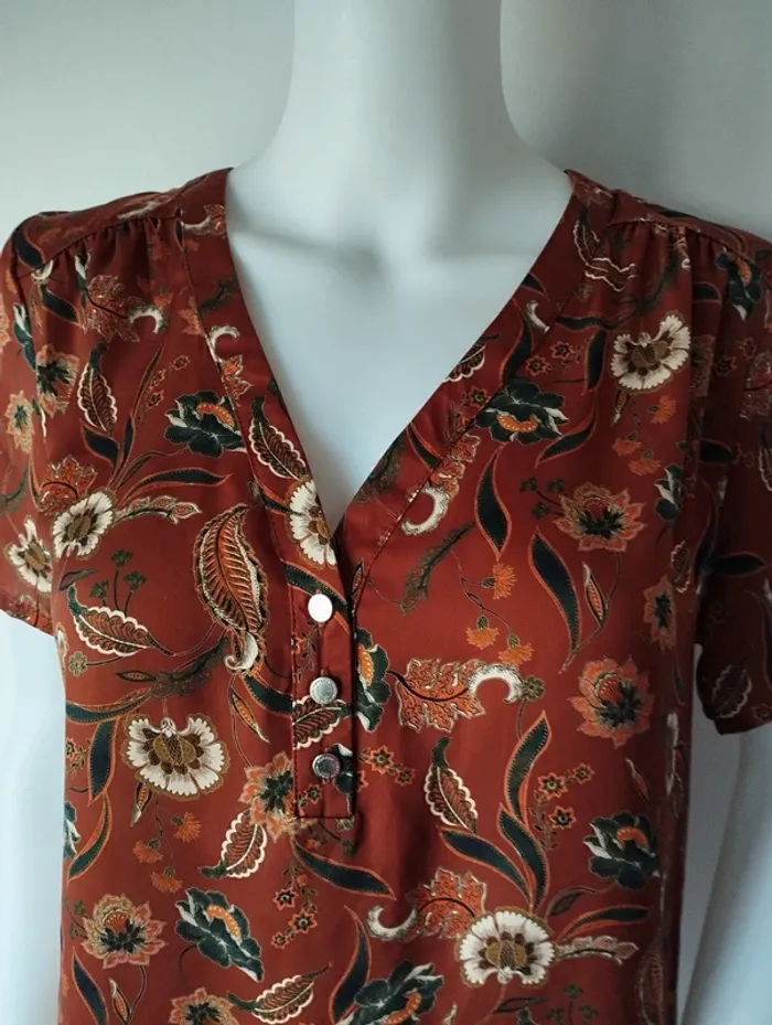 Blouse manches courtes satinée Morgan taille 40 - photo numéro 2