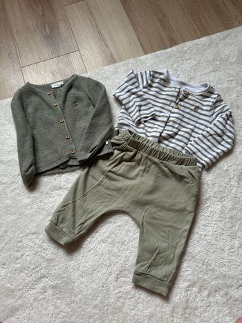 Ensemble blanc et kaki sergent major 9 mois