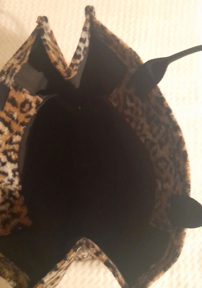 Sac à main fourre-tout motif léopard - photo numéro 8