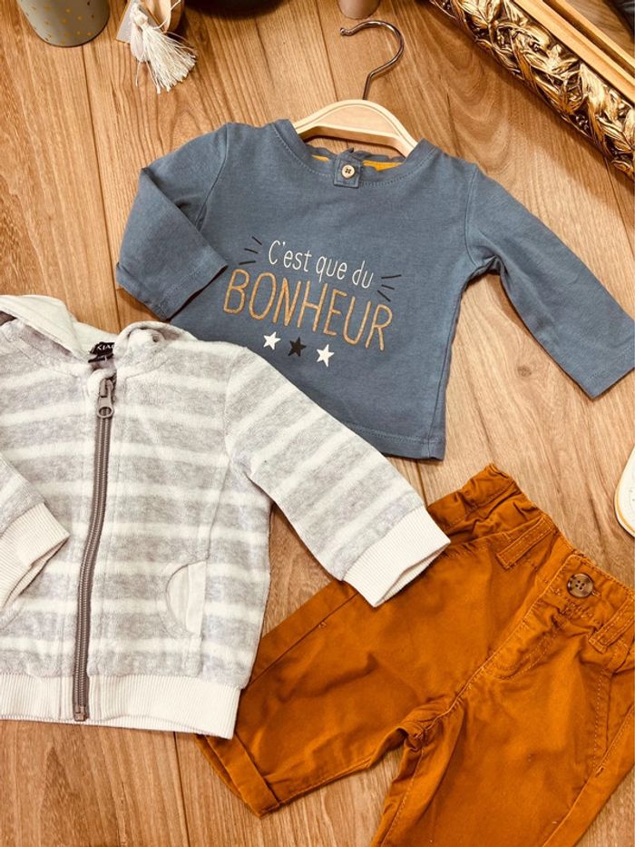 Taille 1 mois ensemble 3 pièces garçon Kiabi bleu gris et camel * bonheur * 💙 - photo numéro 5