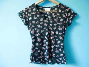 t-shirt femme S 36 La city mousseline voile noir imprimé manches courtes TBE