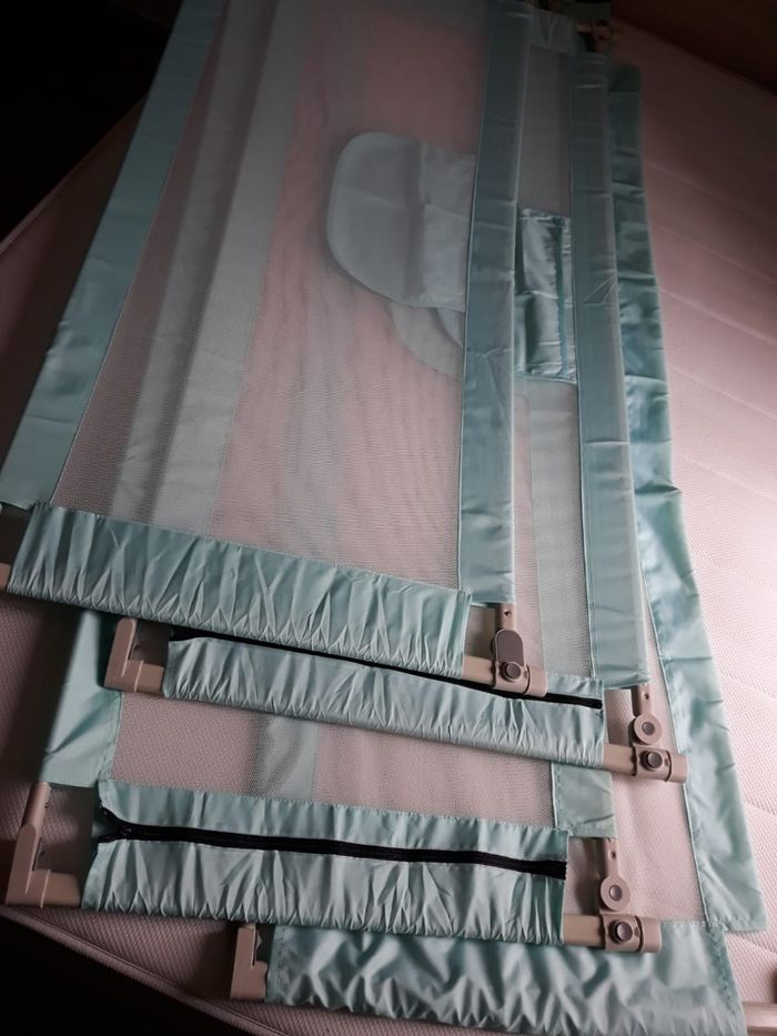 Barrières de lit nu